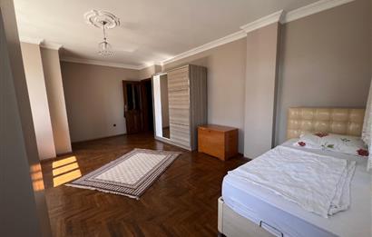 ATAKENT'TE PRESTİJLİ KONUMDA 6+2 TRİPLEX VİLLA