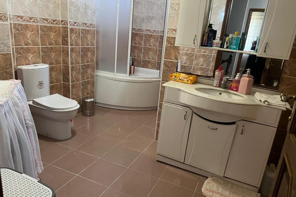 ATAKENT'TE PRESTİJLİ KONUMDA 6+2 TRİPLEX VİLLA