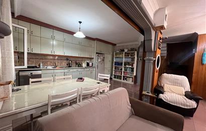 ATAKENT'TE PRESTİJLİ KONUMDA 6+2 TRİPLEX VİLLA