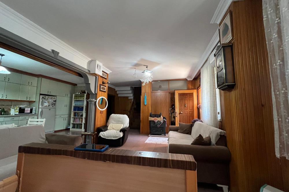 ATAKENT'TE PRESTİJLİ KONUMDA 6+2 TRİPLEX VİLLA