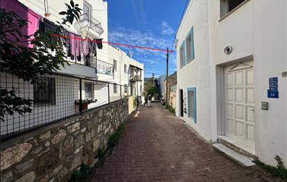 Bodrum Merkezde 2+1 Kiralık Bakımlı ve Temiz Üst Kat Daire