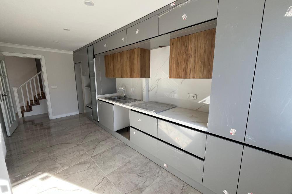 SAHİLE YÜRÜME MESAFELİ DENİZ MANZARALI ULTRA LÜX 4+2 DUBLEKS