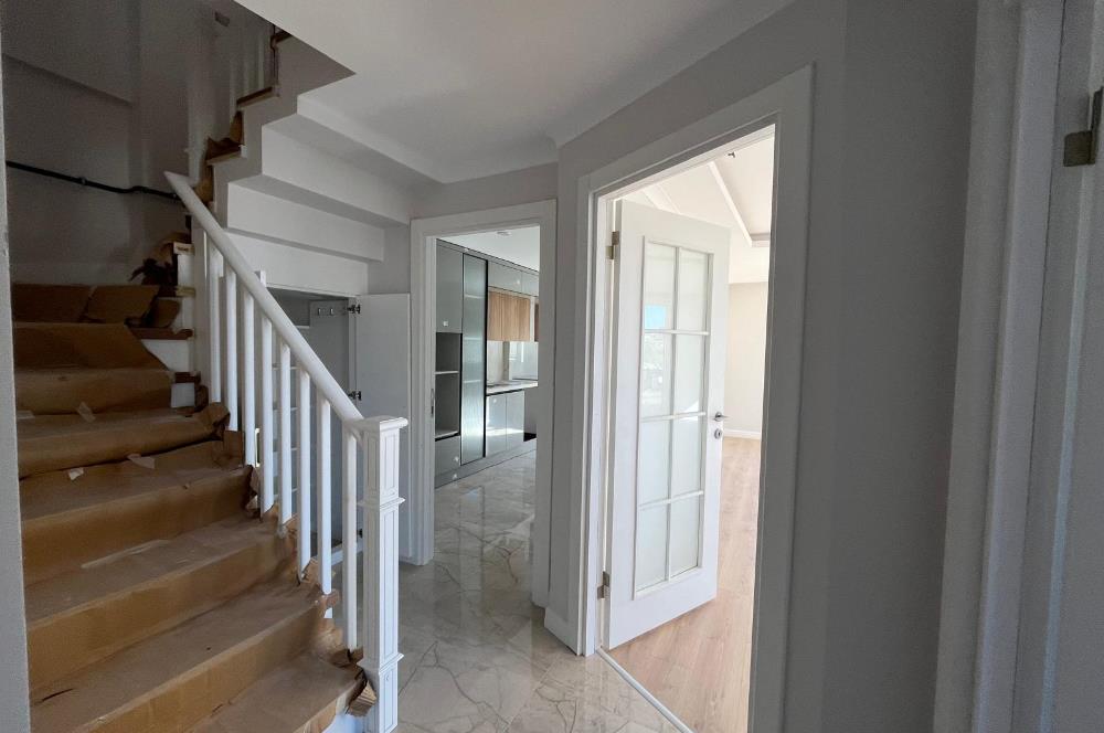 SAHİLE YÜRÜME MESAFELİ DENİZ MANZARALI ULTRA LÜX 4+2 DUBLEKS