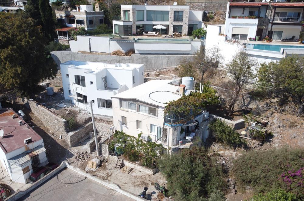 ORTAKENT GÜRECE DENİZ MANZARALI SATILIK MÜSTAKİL 3 DAİRELİ BİNA