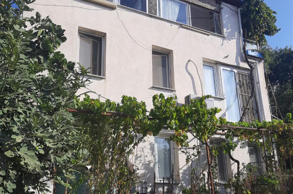 ORTAKENT GÜRECE DENİZ MANZARALI SATILIK MÜSTAKİL 3 DAİRELİ BİNA