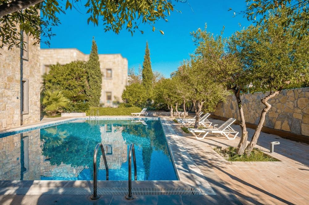 Bitez Köyiçinde Satılık Havuzlu Taş Villa