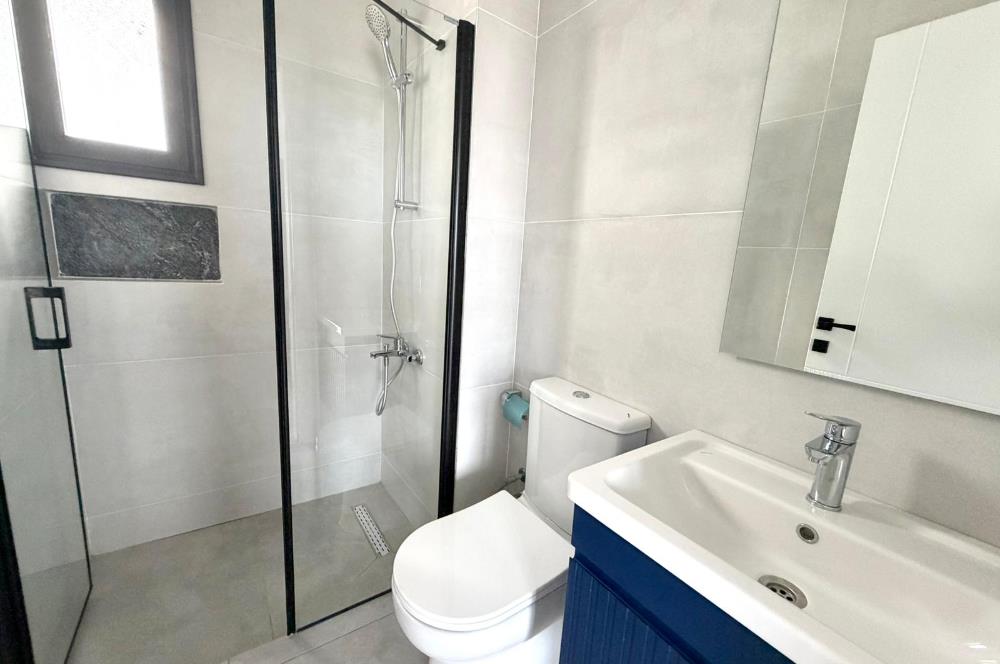 Girne Karaoğlanoğlu Full Eşyalı ve Havuzlu Sitede Deniz Manzaralı 2+1 Kiralık Daireler