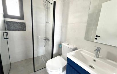 Girne Karaoğlanoğlu Full Eşyalı ve Havuzlu Sitede Deniz Manzaralı 2+1 Kiralık Daireler