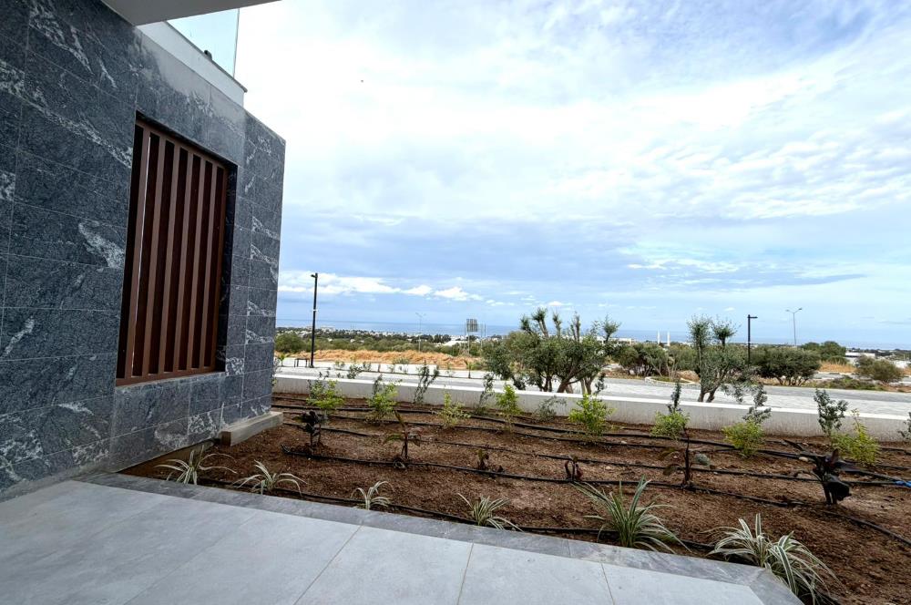 Girne Karaoğlanoğlu Full Eşyalı ve Havuzlu Sitede Deniz Manzaralı 2+1 Kiralık Daireler