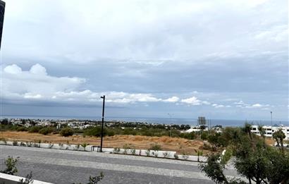 Girne Karaoğlanoğlu Havuzlu Sitede Full Eşyalı Deniz Manzaralı 1+1 Bahçe Kullanımlı Kiralık Daireler