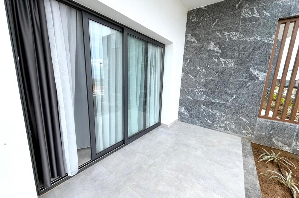 Girne Karaoğlanoğlu Full Eşyalı ve Havuzlu Sitede Deniz Manzaralı 2+1 Kiralık Daireler