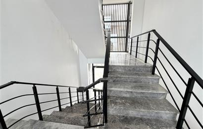 Girne Karaoğlanoğlu Havuzlu Sitede Full Eşyalı Deniz Manzaralı 1+1 Bahçe Kullanımlı Kiralık Daireler