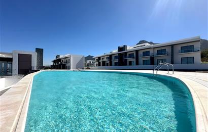 Girne Karaoğlanoğlu Havuzlu Sitede Full Eşyalı Deniz Manzaralı 1+1 Kiralık Daireler