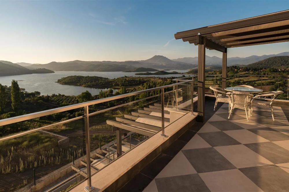 C21 BAL'DAN LAGUNA'DA TAPULU KIRMIZI DÖNEM SATILIK 1+1 DEVREMÜLK