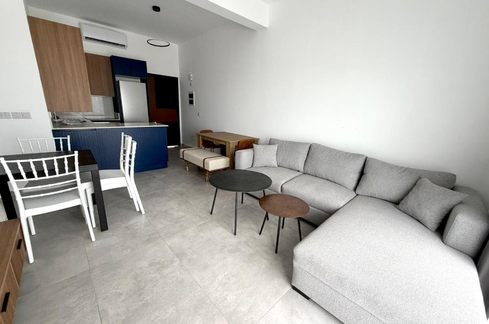 Girne Karaoğlanoğlu Full Eşyalı ve Havuzlu Sitede Deniz Manzaralı 2+1 Kiralık Daireler