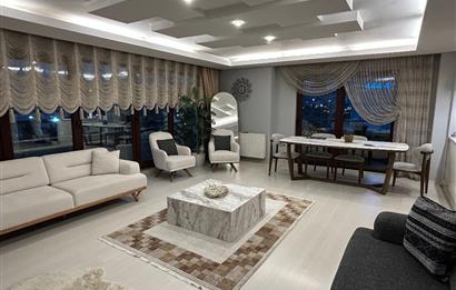 Atatürk Bulvarı'nda Deniz & Liman Manzaralı Lüks Daire