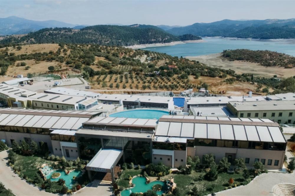 C21 BAL'DAN LAGUNA'DA TAPULU KIRMIZI DÖNEM SATILIK 1+1 DEVREMÜLK