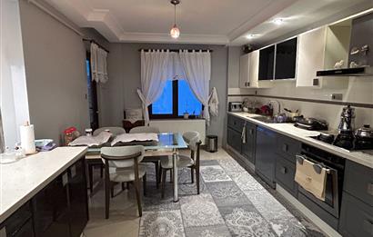 Atatürk Bulvarı'nda Deniz & Liman Manzaralı Lüks Daire