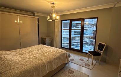 Atatürk Bulvarı'nda Deniz & Liman Manzaralı Lüks Daire