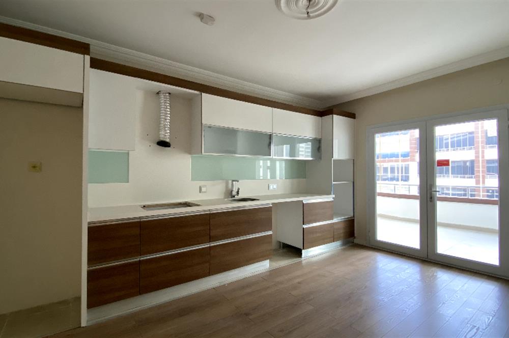 TRABZON YOMRA KAŞÜSTÜ ŞANAEVLERİN'DE SATILIK 3+1 DAİRE