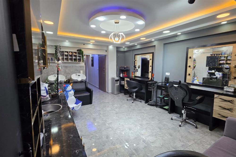 C21 BAL'DAN DEVREN KİRALIK ÇARŞI MERKEZ'DE KUAFÖR SALONU