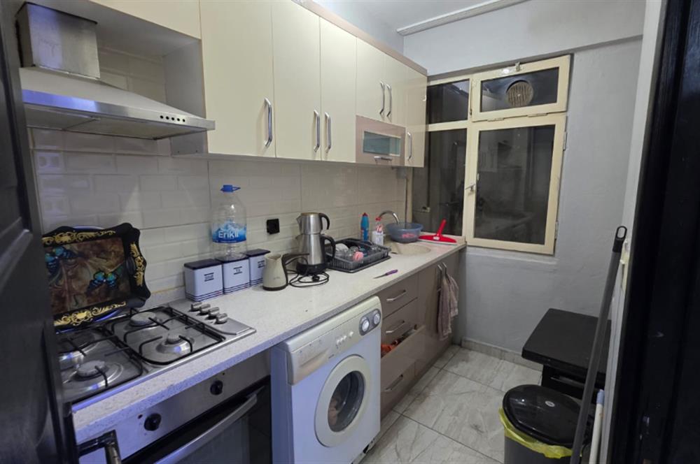 C21 BAL'DAN DEVREN KİRALIK ÇARŞI MERKEZ'DE KUAFÖR SALONU