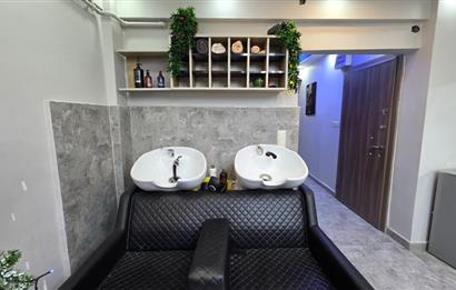 C21 BAL'DAN DEVREN KİRALIK ÇARŞI MERKEZ'DE KUAFÖR SALONU