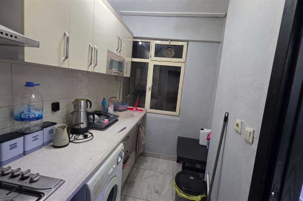 C21 BAL'DAN DEVREN KİRALIK ÇARŞI MERKEZ'DE KUAFÖR SALONU