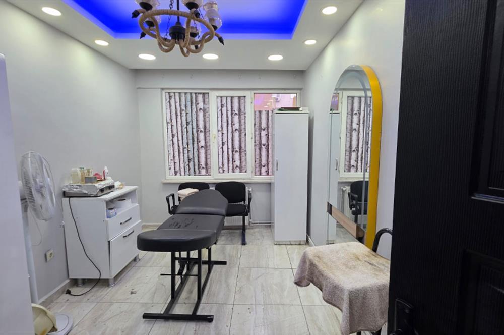 C21 BAL'DAN DEVREN KİRALIK ÇARŞI MERKEZ'DE KUAFÖR SALONU