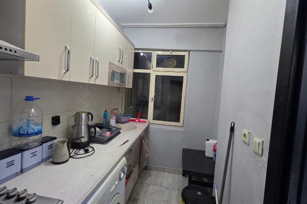 C21 BAL'DAN DEVREN KİRALIK ÇARŞI MERKEZ'DE KUAFÖR SALONU