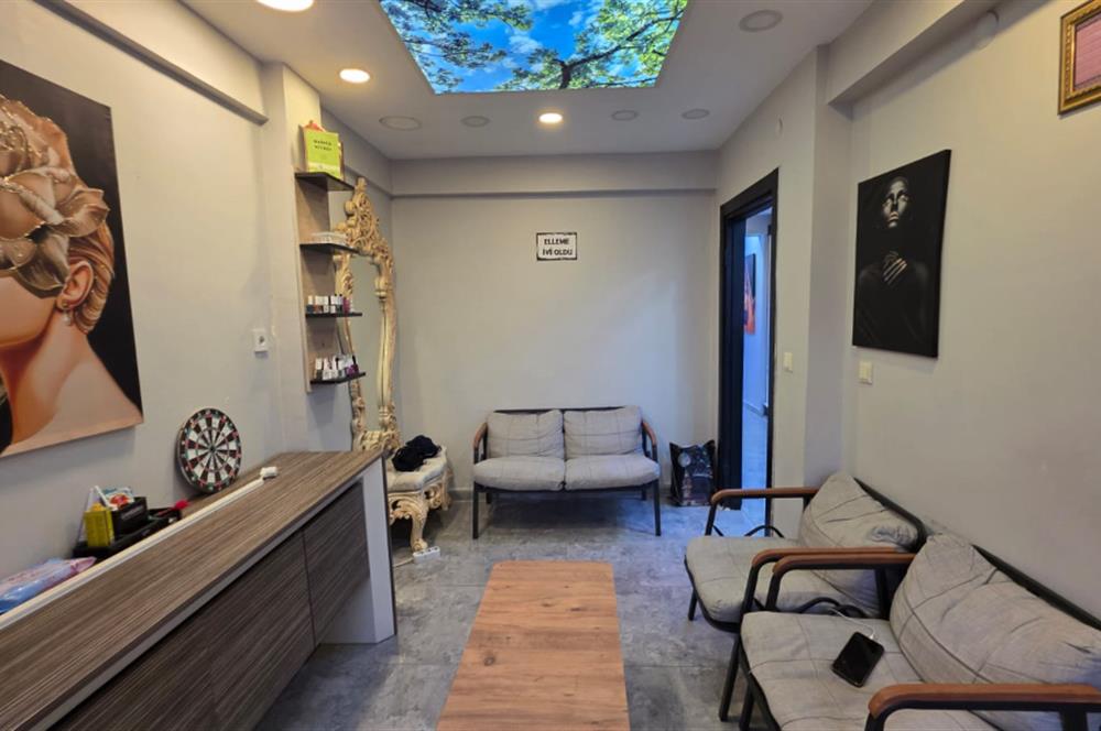 C21 BAL'DAN DEVREN KİRALIK ÇARŞI MERKEZ'DE KUAFÖR SALONU