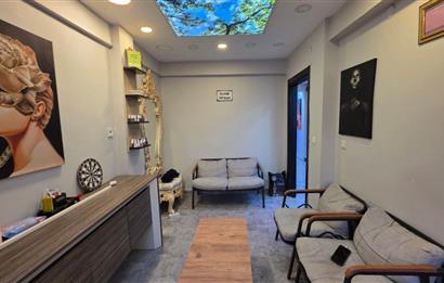 C21 BAL'DAN DEVREN KİRALIK ÇARŞI MERKEZ'DE KUAFÖR SALONU