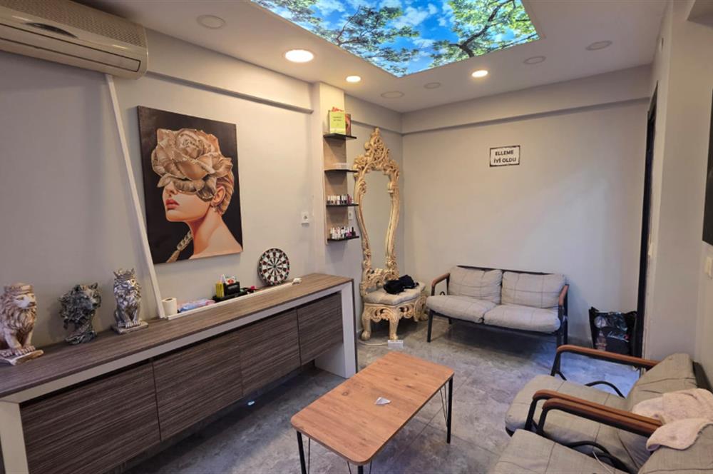 C21 BAL'DAN DEVREN KİRALIK ÇARŞI MERKEZ'DE KUAFÖR SALONU