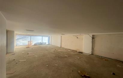 İSTASYON CADDESİNDE TABELA DEĞERİ YÜKSEK KİRALIK 630 M2 DÜKKAn