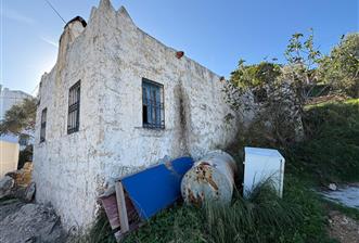 DEREKÖY’ÜN KALBİNDE | KÖY İÇİNDE 100 YILLIK HAKİKİ SATILIK TAŞ EV - 2 - 30926