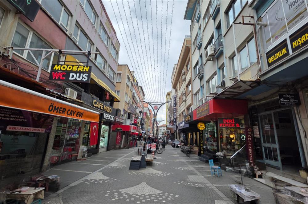 C21 BAL'DAN DEVREN KİRALIK ÇARŞI MERKEZ'DE KUAFÖR SALONU