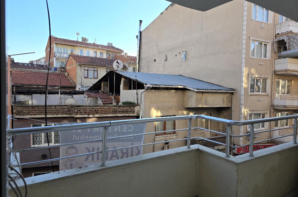 C21 Cius; Caddeye Cephe Teraslı Dükkan Üstü 3+1 Kiralık Daire