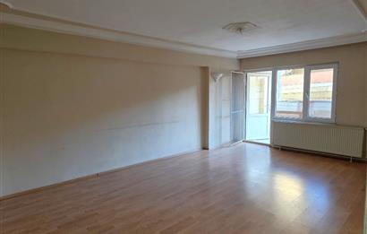 C21 Cius; Caddeye Cephe Teraslı Dükkan Üstü 3+1 Kiralık Daire