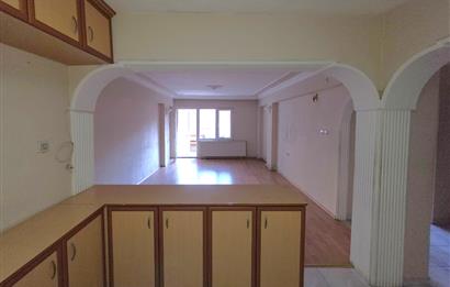 C21 Cius; Caddeye Cephe Teraslı Dükkan Üstü 3+1 Kiralık Daire