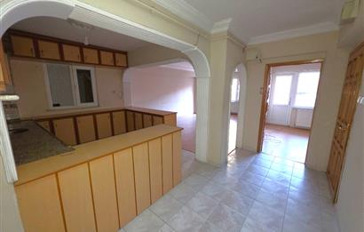 C21 Cius; Caddeye Cephe Teraslı Dükkan Üstü 3+1 Kiralık Daire