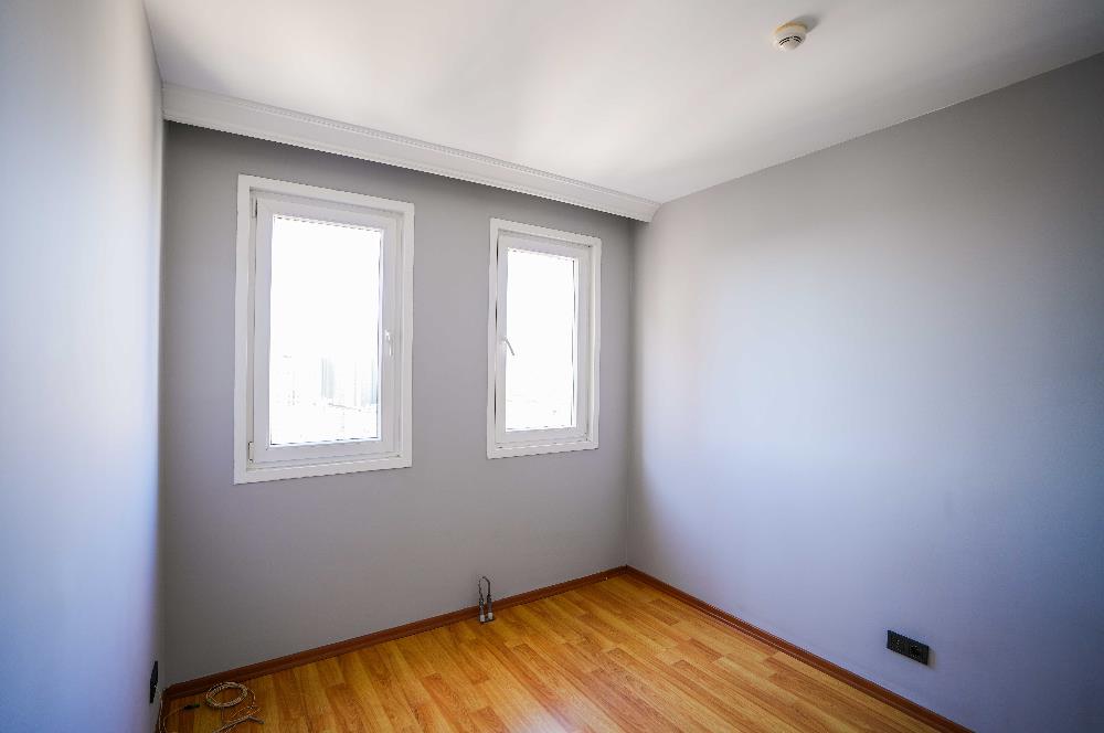 BAYTUR KONUTLARINDA 3+1 DENİZ MANZARALI BOŞ SATILIK DAİRE