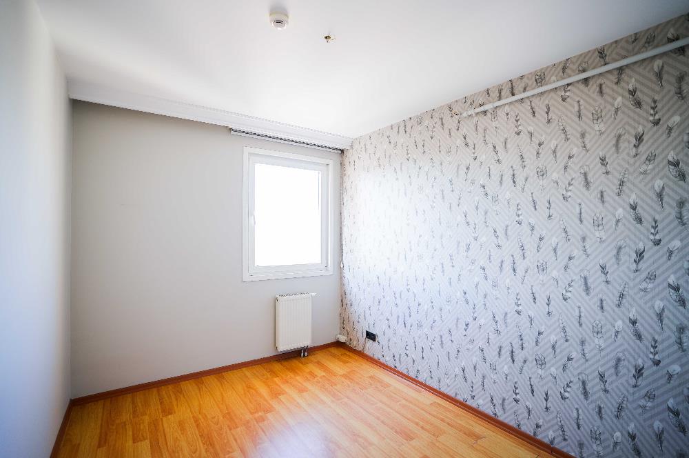 BAYTUR KONUTLARINDA 3+1 DENİZ MANZARALI BOŞ SATILIK DAİRE