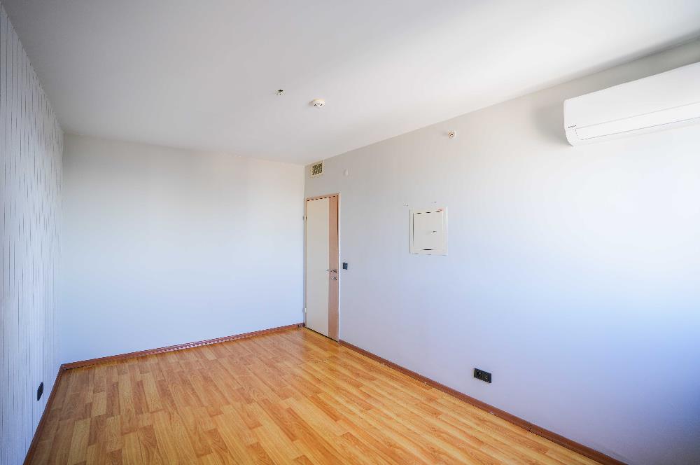 BAYTUR KONUTLARINDA 3+1 DENİZ MANZARALI BOŞ SATILIK DAİRE