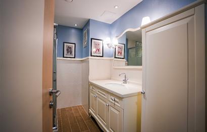 BAYTUR KONUTLARINDA 3+1 DENİZ MANZARALI BOŞ SATILIK DAİRE