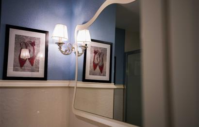 BAYTUR KONUTLARINDA 3+1 DENİZ MANZARALI BOŞ SATILIK DAİRE