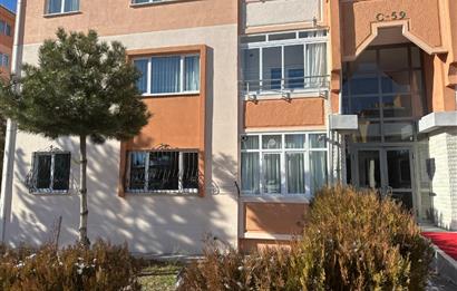 Gölbaşı TOKİ Zirve Konutları’nda 3+1 Giriş Kat Kiralık Daire