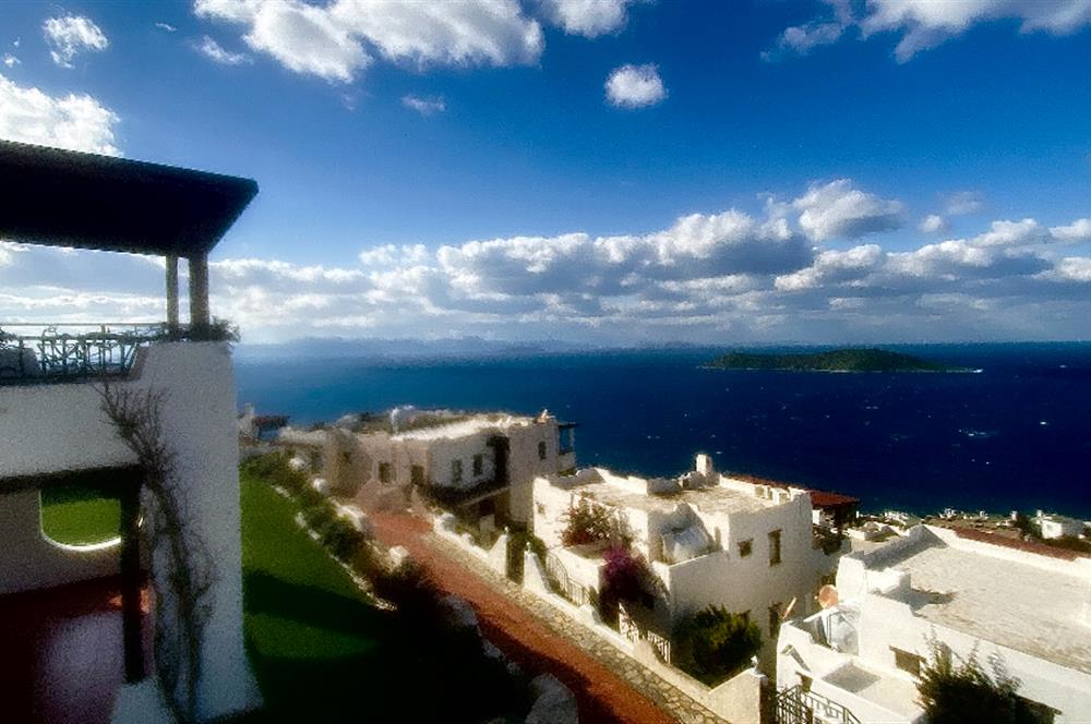 Bodrum Koyunbaba Deniz Manzaralı Havuzlu Villa