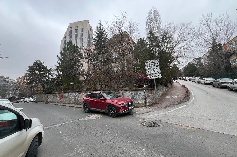 TUNALI HİLMİ CADDESİNE 200 METRE MESAFEDE KİRALIK DAİRE