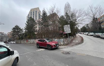 TUNALI HİLMİ CADDESİNE 200 METRE MESAFEDE KİRALIK DAİRE