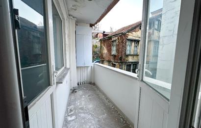 C21 UZMAN'DAN MEYDAN'IN KALBİN'DE 2+1 KİRALIK DİRE